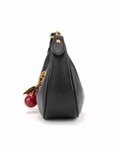 Sac vintage noir en forme de croissant avec breloque cerise, sac à main pour un style décontracté et urbain - Product Image 3