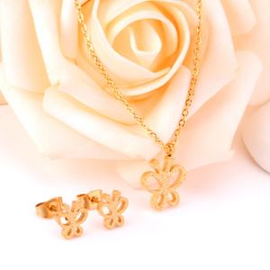 Conjunto de Joyería Infantil, Collar y Aretes de Esmalte con Diseño de Gato Kate, Chapados en Oro, para Mujer - Product Image 2