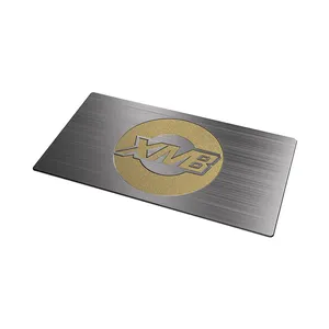 가구 엠보싱 인쇄 맞춤화를위한 내구성 고급 공장 로고 브랜드 자체 접착 금속 라벨 스티커