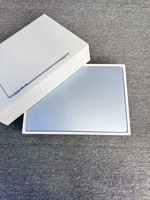 Ordinateur portable MacBook Air 13 pouces 2025 US avec puce M4 (4,3 GHz), 24 Go de mémoire unifiée, 256 Go de stockage SSD, carte graphique intégrée pour OS
