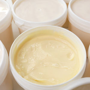 Manteca de karité natural al por mayor, Arbutina orgánica refinada y Niacinamida, Crema Corporal blanqueadora antiarrugas hidratante profunda a granel - Product Image 6