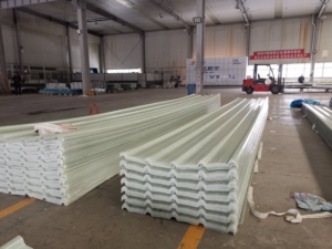 Plaques de <span class=keywords><strong>toiture</strong></span> en FRP de 1,5 mm 2 mm Panneaux en plastique Feuilles de fibre de verre <span class=keywords><strong>pour</strong></span> hangar en acier - Product Image 4