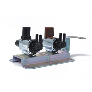 Válvula Solenoide <span class=keywords><strong>de</strong></span> vacío <span class=keywords><strong>colector</strong></span> <span class=keywords><strong>de</strong></span> admisión <span class=keywords><strong>precio</strong></span> al por mayor en BAJUTU para Mazda 3 5 6 CX-7 OE:K5T81777 Amazon.Ebay, deseo superventas - Product Image 5