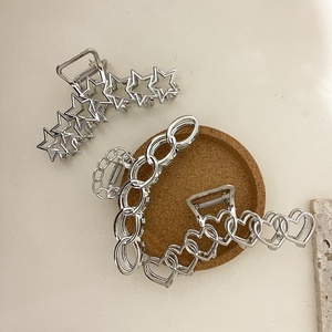 Pince à cheveux géométrique en alliage de style européen-américain, motif cœur et étoile à cinq branches, pour queue de cheval, cadeau pour femme - Product Image 1