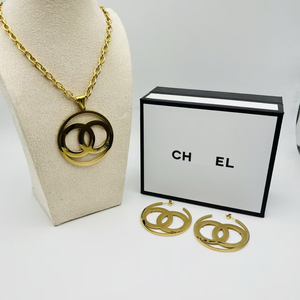 <span class=keywords><strong>Set</strong></span> Anting dan Kalung Wanita Gothic Berlapis Emas dari Baja Tahan Karat Merek Desainer, Anting Geometris Vintage Grosir. - Product Image 1