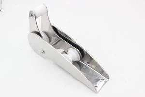 Accessoires marins <span class=keywords><strong>de</strong></span> <span class=keywords><strong>bateau</strong></span> à roulettes <span class=keywords><strong>d</strong></span>'<span class=keywords><strong>ancre</strong></span> <span class=keywords><strong>d</strong></span>'arc <span class=keywords><strong>de</strong></span> matériel <span class=keywords><strong>de</strong></span> l'acier inoxydable 316 poli par miroir pour le kayak <span class=keywords><strong>de</strong></span> <span class=keywords><strong>bateau</strong></span> <span class=keywords><strong>de</strong></span> yacht - Product Image 4
