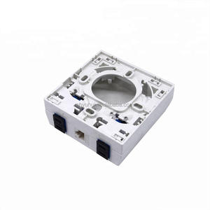 YH1143 <span class=keywords><strong>4</strong></span>-Core Indoor FTTH Joint Box <span class=keywords><strong>4</strong></span> Ports <span class=keywords><strong>RJ45</strong></span> avec connecteurs LC SC FC pour la terminaison <span class=keywords><strong>de</strong></span> fibre optique dans les applications intérieures - Product Image 3