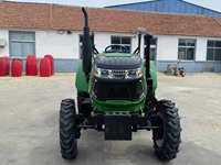 Tracteur agricole 4x4 50 CV avec pneus larges et boîte de vitesses shuttle, vert