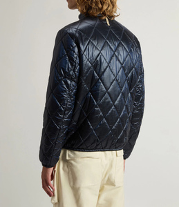 Chaqueta <span class=keywords><strong>de</strong></span> nailon acolchada teñida <span class=keywords><strong>de</strong></span> hilo con cremallera ajustada para <span class=keywords><strong>hombre</strong></span> con logotipo personalizado <span class=keywords><strong>de</strong></span> fábrica acolchada con chaqueta cálida <span class=keywords><strong>PrimaLoft</strong></span> para <span class=keywords><strong>hombre</strong></span> - Product Image 3