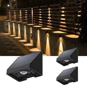 2025 IP65 étanche mur extérieur jardin lumière rvb LED décor clôture à énergie solaire avec lumières chaudes applique murale solaire - Product Image 6