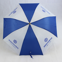 Parapluie promotionnel moderne à ouverture automatique, pliable en 2, avec poignée en J, en polyester bleu et blanc, personnalisable avec logo, idéal pour cadeaux d'affaires