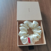 Chouchous en satin de soie de haute qualité pour femmes, avec motif floral, élastiques pour cheveux, bande élastique pour toutes les saisons