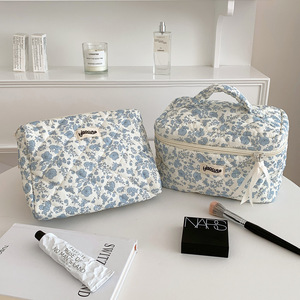 Small Floral Hand Carry Eco-Friendly Zipper Soft Handle Foldable <b>Makeup</b> Bag Medium Capacity Cosmetic Organizer Portable for - Product Image 3
