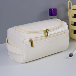 Bolsa de cosméticos de PU impermeable al por mayor de fábrica, bolsas de almacenamiento de cosméticos portátiles de gran capacidad, bolsa de viaje de maquillaje para exteriores para mujer - Product Image 3