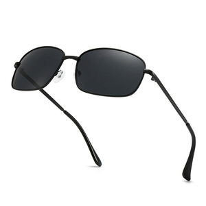 Gafas de Sol para Hombre con Marco Metálico YC5090 C4, Lentes Polarizadas TAC con Protección UV400, Marco Completo Antideslumbrante para Conducir y Pescar - Product Image 4