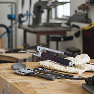Pistolas de aceite profesionales para automóviles, pistola <span class=keywords><strong>engrasadora</strong></span> de accionamiento de 600CC, engrasador de inyección de precisión accionado a mano para reparación de automóviles - Product Image 6