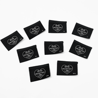 Étiquettes de vêtements personnalisées avec logo privé, coton biologique, jacquard haute densité, satin, lavables, pliées au centre, tissées, couleur personnalisée