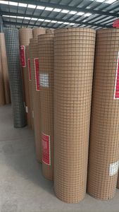 201 304 Stainless Steel Welded <b>Wire</b> Mesh Rolls <b>Fence</b> Customized 1''2'' Aperture 16 17 18 Gauge 1.2m*100m, 1.5*100m Rolls - Product Image 4