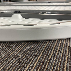 Mesas Redondas Plegables Duraderas para 10 Personas de 6 Pies con Superficie Rígida de Plástico para Alquiler en Eventos y Banquetes - Product Image 2