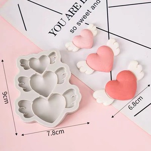 Heart Shaped <b>Silicone</b> Mold 24 Cavities For Cake Decoration <b>Baking</b> Supplies - Product Image 3