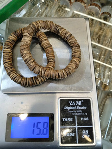 Pulsera Premium de Agarwood Natural Toc Kien con Cuentas Anudadas Únicas y Fragancia Dulce y Duradera - Product Image 6