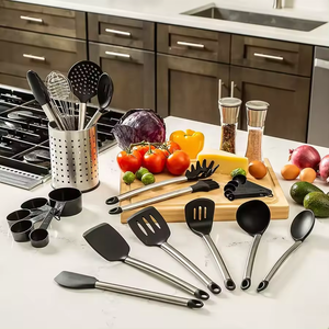 Ensemble d'ustensiles de cuisine en silicone avec manche en acier inoxydable - Product Image 2