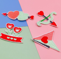 Patch brodé en forme de cœur pour fille, style tendance, accessoires décoratifs mignons pour vêtements, sacs et chaussures, autocollants.