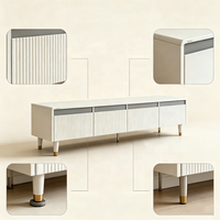 Meuble TV moderne blanc cannelé avec pieds dorés, grand rangement, console multimédia de luxe pour salon, couleur personnalisable, montage facile