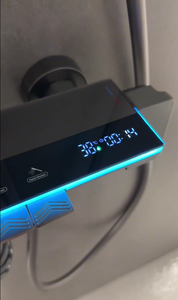 Hiện Đại 4-Phun Vòi Hoa Sen Vòi Mixer Hệ Thống Với LED Ánh Sáng Kỹ Thuật Số Hiển Thị Mềm Đồng Đàn Piano Vòi Hoa Sen Thiết Lập Với Ống Vuông - Product Image 3