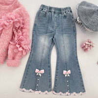 Ensemble Pull et Pantalon pour Filles Automne 2026 – Pull Tricoté à Fleurs 3D et Jean Micro Évasé – Ensemble Deux Pièces