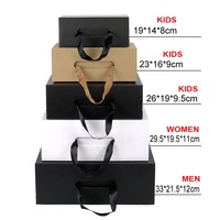 Boîte d'emballage de chaussure pliable en carton ondulé rose et noir avec logo personnalisé en gros avec poignée