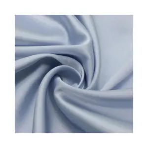 Preço de fábrica tecido de cetim de seda 100% poliéster macio e respirável para vestidos