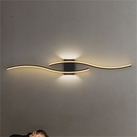 Applique murale moderne de fond TV pour salon Lampe de calandre créative de luxe Bande de chevet pour chambre Appliques murales minimalistes