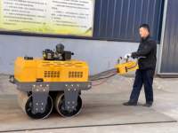VENTE CHAUDE Compacteur vibrant à double tambour Maxmach 550 kg avec moteur diesel, autoporté, avec moteur importé, mini-rouleau compresseur