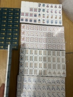 Tuiles de Mahjong pliables de luxe modernes vert émeraude personnalisées avec motifs artistiques Ginkgo pour le divertissement