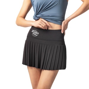 Jupe de tennis plissée sur mesure pour femme, respirante, durable, taille haute, avec ceinture large et poche pour téléphone, idéale pour le mini-golf et les activités sportives - Product Image 2