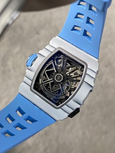 Luxurious men's top-quality <b>watch</b> with advanced design on the dial, water-resistant functionluminous displaymechanical movement - Product Image 4
