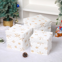 Vente en gros Grand tissu en peluche de Noël avec emballage en carton avec couvercle étoile flocon de neige avec des coffrets cadeaux élégants au design de Noël