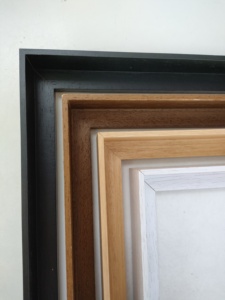 Cornice in Legno di Qualità Artistica per <span class=keywords><strong>Stampe</strong></span> <span class=keywords><strong>Fotografiche</strong></span>, Esposizioni d'Arte, Design con Tela Fluttuante Modello Q2547 - Product Image 4