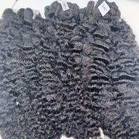 Cheveux naturels ondulés de qualité supérieure, meilleur prix, boucles caribéennes, boucles birmanes, boucles indiennes, ondulations naturelles, lisses comme des baguettes, style très demandé, directement de l'usine