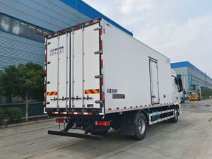 <span class=keywords><strong>Camion</strong></span> frigorifique Foton Auman 4X2 de 350 CV avec une capacité de 40 m³ pour le transport de nourriture, de viande et de légumes, maintien au frais - Product Image 5