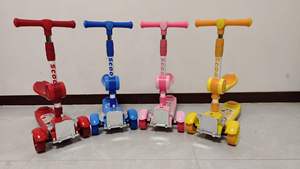 Venta directa de fábrica Paseo a pie Tres 3 ruedas Kick Juguete para niños pequeños Bebé Niño Niños Scooter - Product Image 5