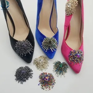 Broches de chaussures décoratives en argent avec pampilles et strass, accessoires pour chaussures de bottes pour femmes