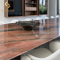 Ensemble de table à manger rectangulaire en bois massif de luxe de style arabe Dubaï avec plateau en marbre travertin pour 14, 16 ou 18 chaises