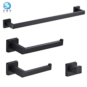 Toallero Saint Ruijia Serie 440 Negro, Capacidad de Carga de 5 Kg, Uso en Baño - Product Image 4