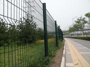 Durable <strong>Green</strong> Welded <strong>Wire</strong> Mesh Fence 3D Curvy <strong>Fencing</strong> System for School/ Background - Product Image 5