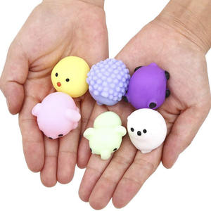 25 Piezas de Juguetes Antiestrés de Navidad con Forma de Gato Kawaii, Mini Juguetes Blandos de TPR para Apretar, Pelotas Antiestrés, Juguetes Sensoriales - Product Image 4