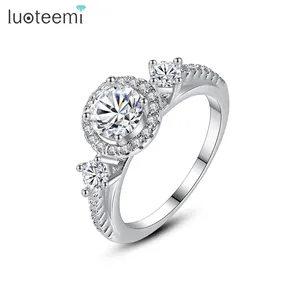 LUOTEEMI Wholesale Stock Luxury White Gold Jewelry CZ Wedding Three Stone Cubic Womens Diamond Rings