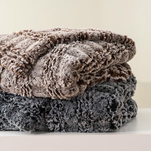 Échantillon gratuit recyclé nouveau 100% Polyester personnalisé artificiel de luxe fausse fourrure pour vêtements jeter tissu Textile à la maison - Product Image 4