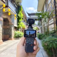 Caméra portable 4K/240fps avec capteur CMOS 1 pouce, 107 Go de stockage, 2x 4K sans perte, idéale pour le vlogging - Offre Spéciale